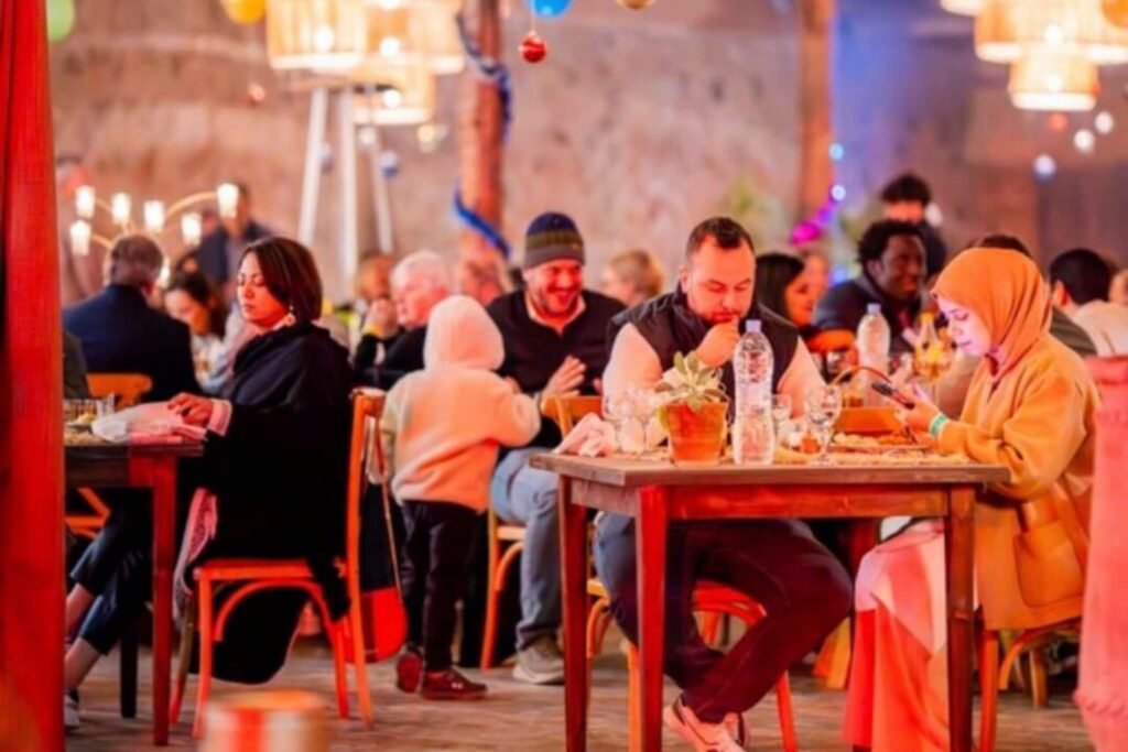 Diner Spectacle Agafay 2025 _ Guide Complet – Réservation & Prix