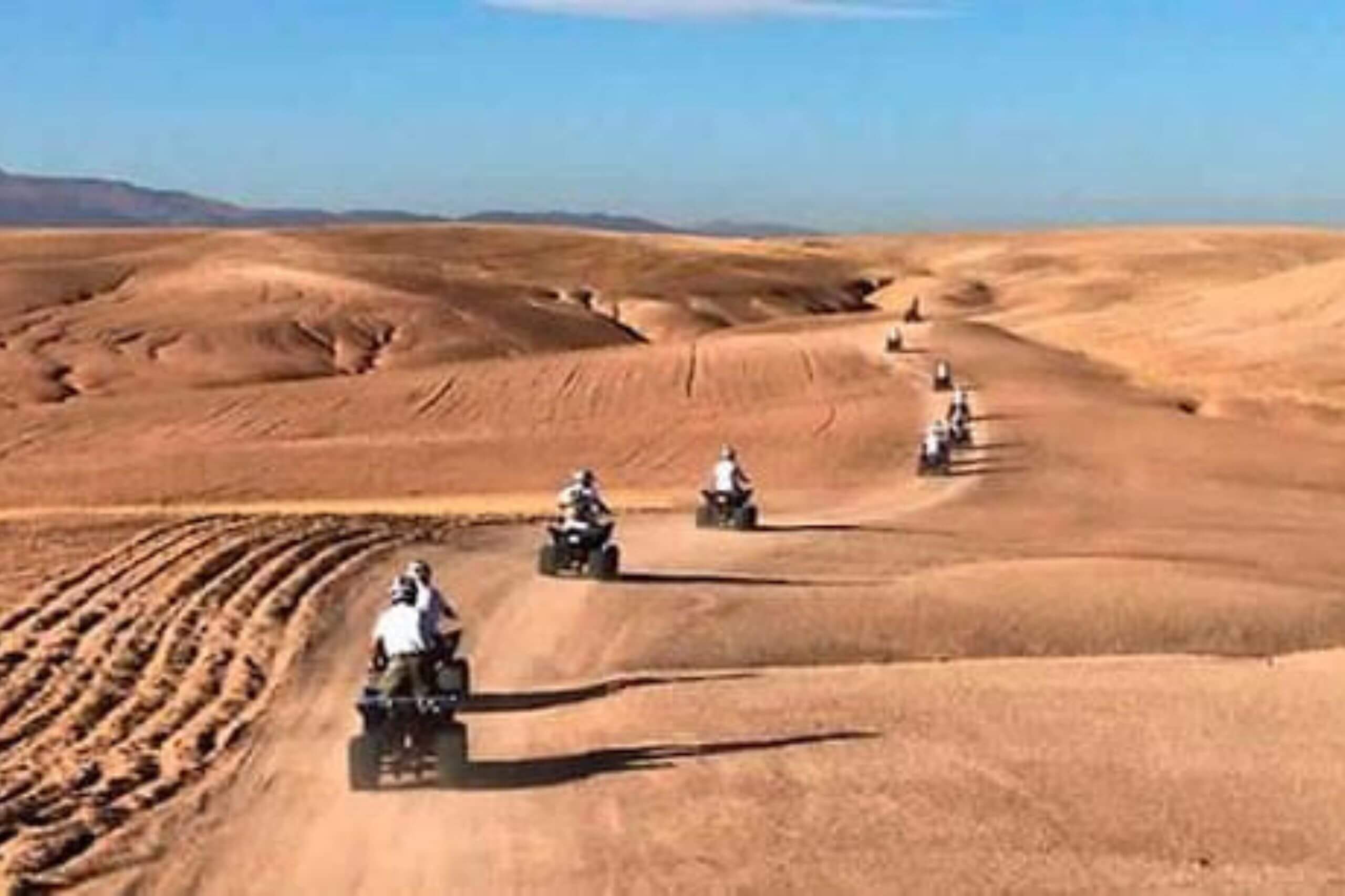 Balade en quad dans le désert d’Agafay au coucher du soleil